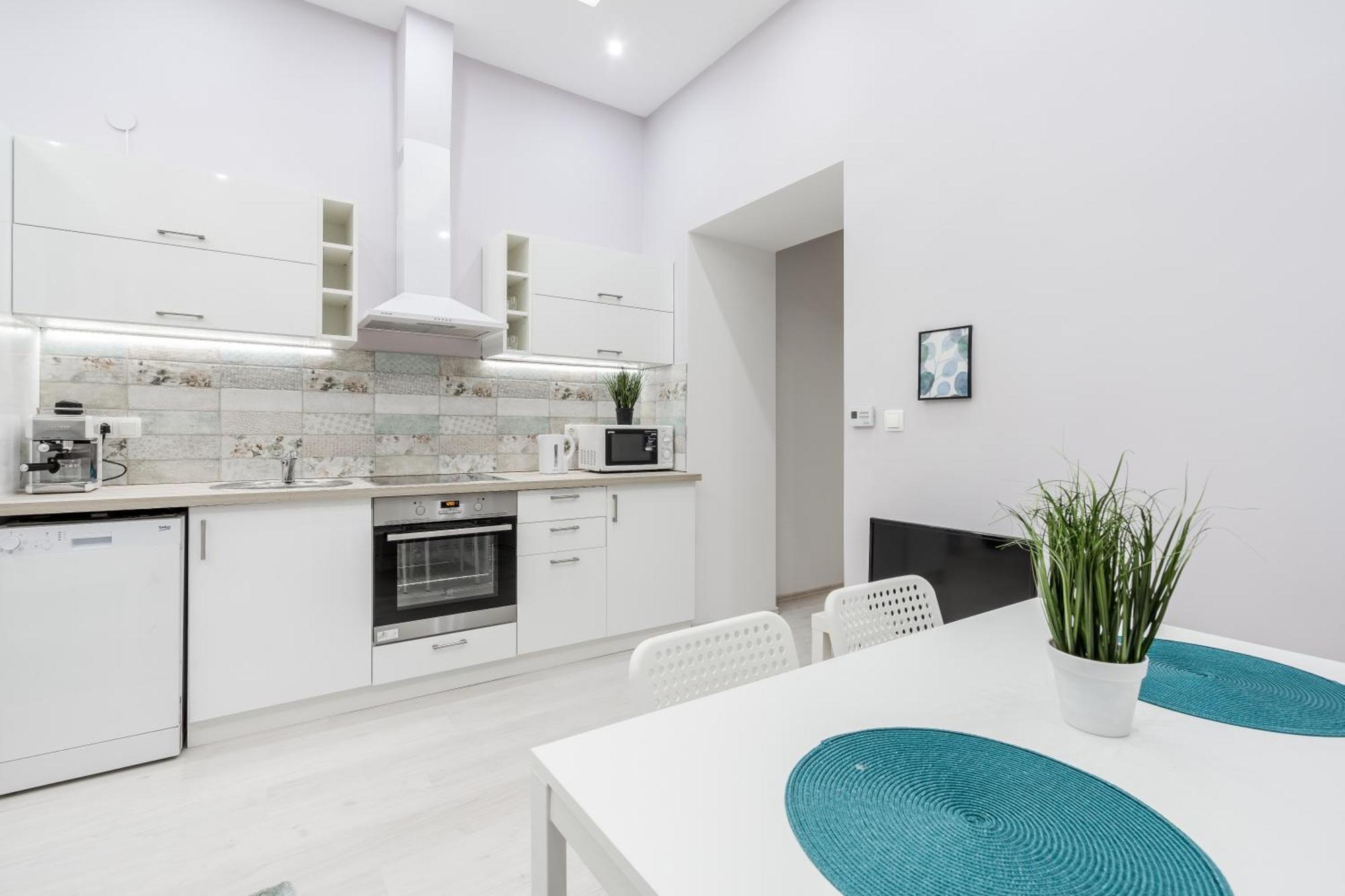 Cozy 2 Bedroom 2 Bathroom Apartment In The City Centre 부다페스트 외부 사진